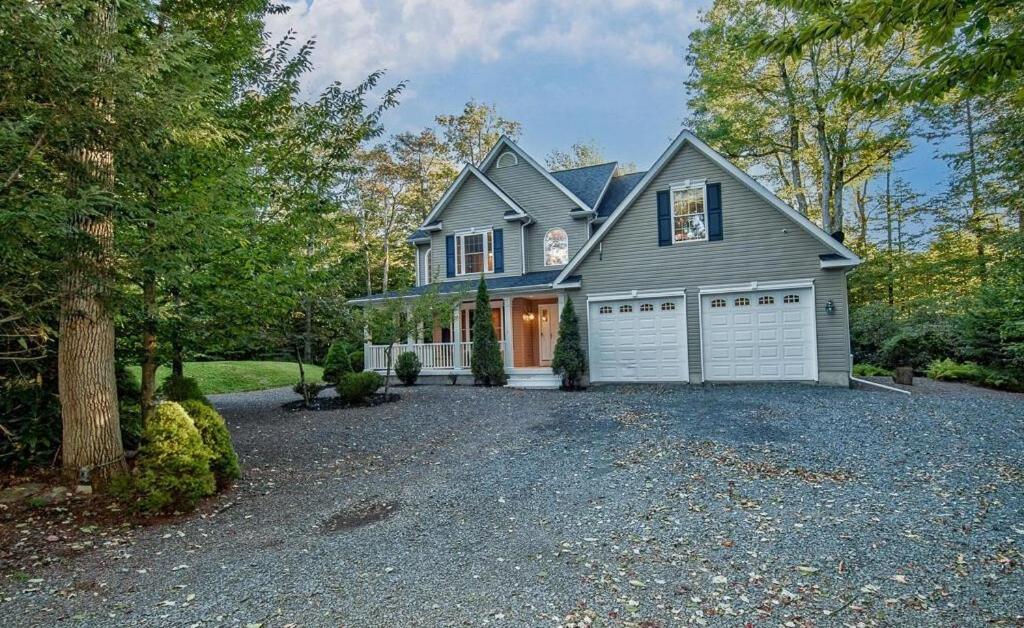 Luxury 4 Bedroom House In Pocono Mountains In Golf Course Near Lake Tobyhanna المظهر الخارجي الصورة