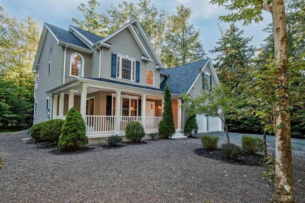 Luxury 4 Bedroom House In Pocono Mountains In Golf Course Near Lake Tobyhanna المظهر الخارجي الصورة