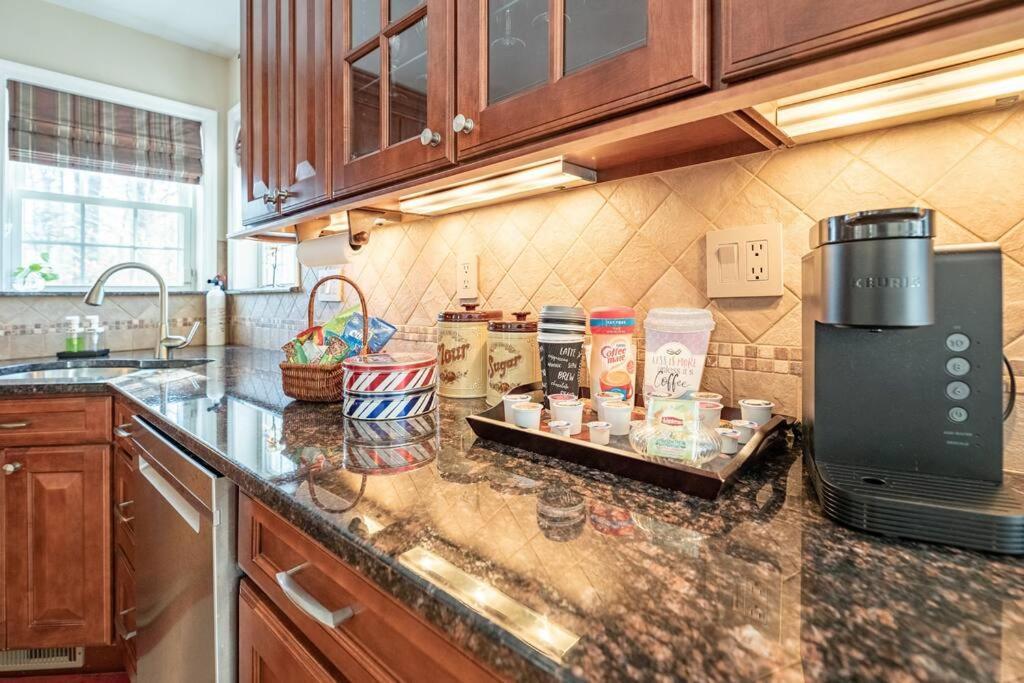 Luxury 4 Bedroom House In Pocono Mountains In Golf Course Near Lake Tobyhanna المظهر الخارجي الصورة