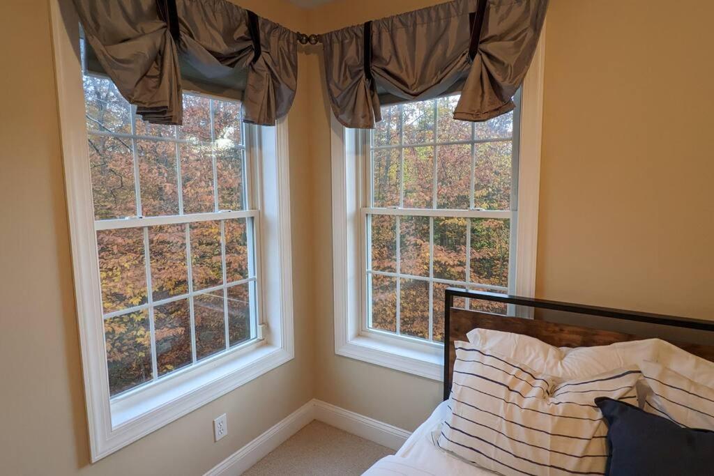 Luxury 4 Bedroom House In Pocono Mountains In Golf Course Near Lake Tobyhanna المظهر الخارجي الصورة