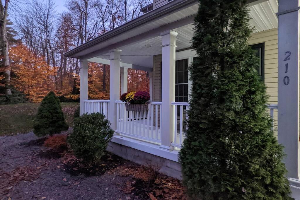 Luxury 4 Bedroom House In Pocono Mountains In Golf Course Near Lake Tobyhanna المظهر الخارجي الصورة