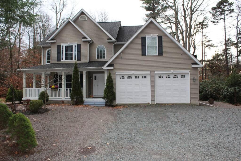 Luxury 4 Bedroom House In Pocono Mountains In Golf Course Near Lake Tobyhanna المظهر الخارجي الصورة